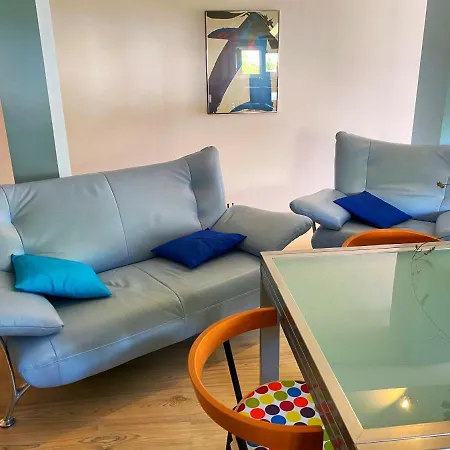Modern Red & Blue Apartament Podstrana