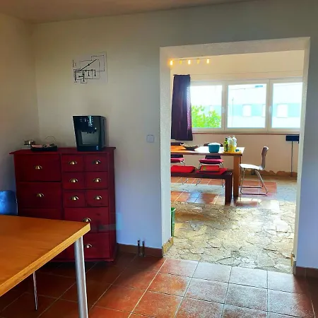 Apartamento Modern Red & Blue
