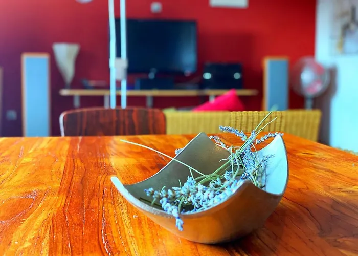 Modern Red & Blue דירה פודסטראנה